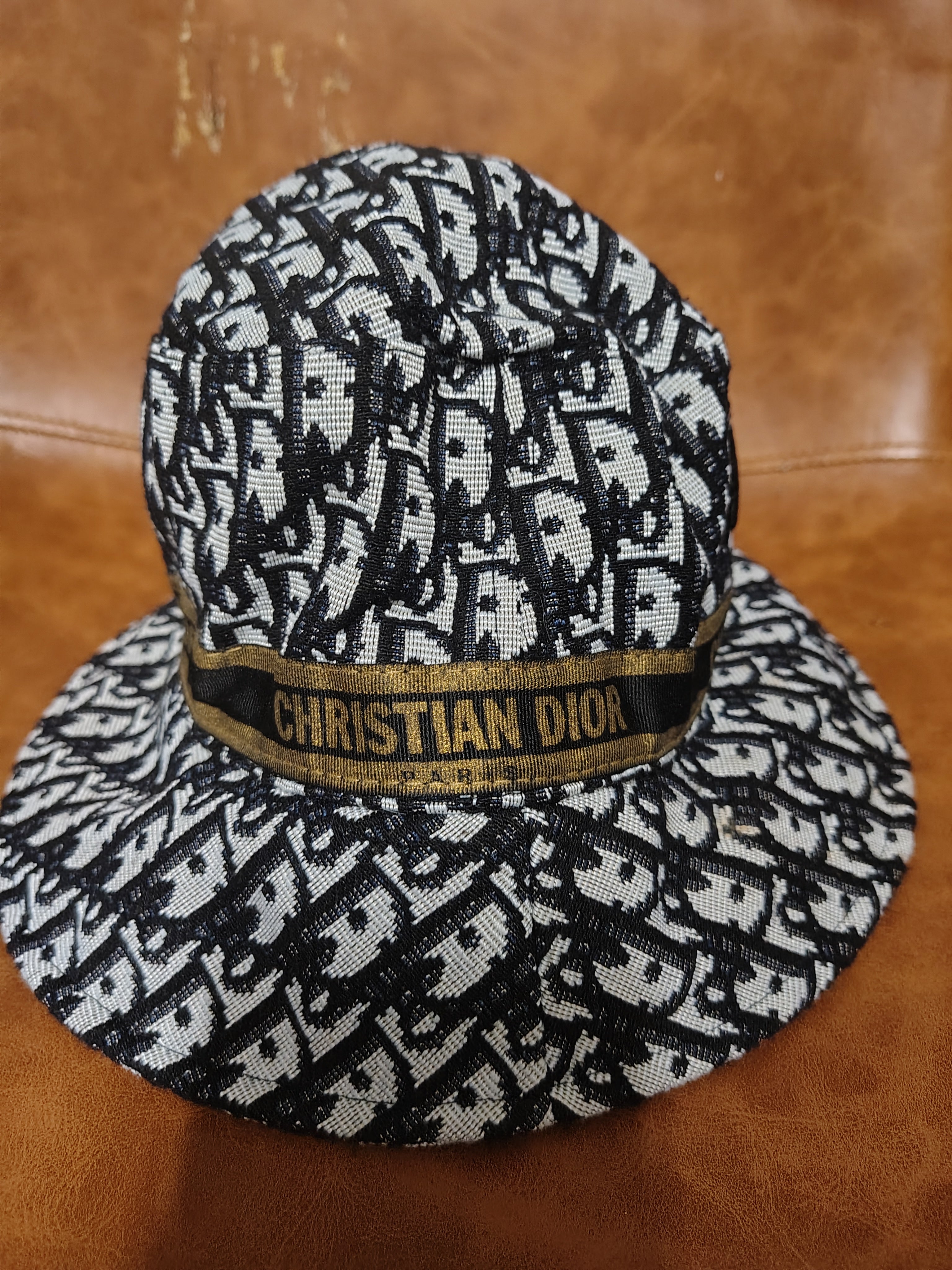 Christian Dior bucket hat